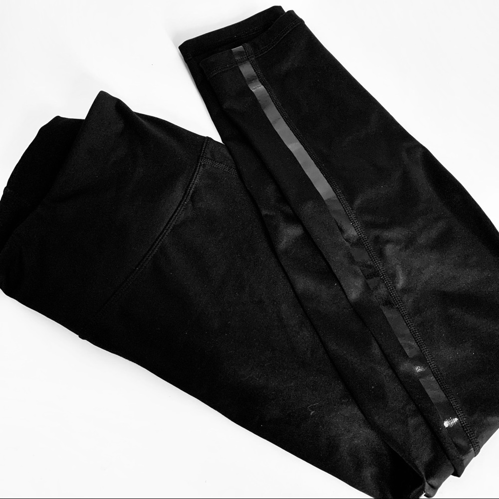Z by Zella- Tuxedo Stripe Leggings size S